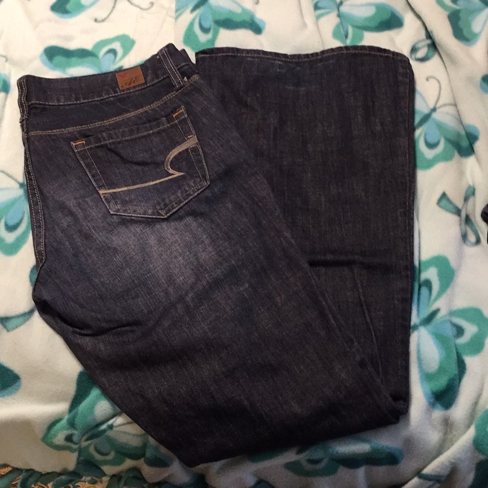 American Eagle Real Flare jeans